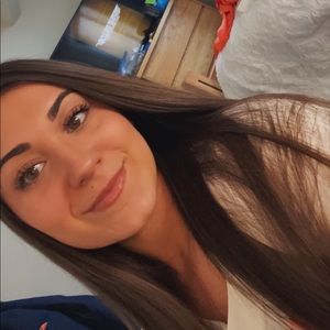 Meet your Posher, Ava